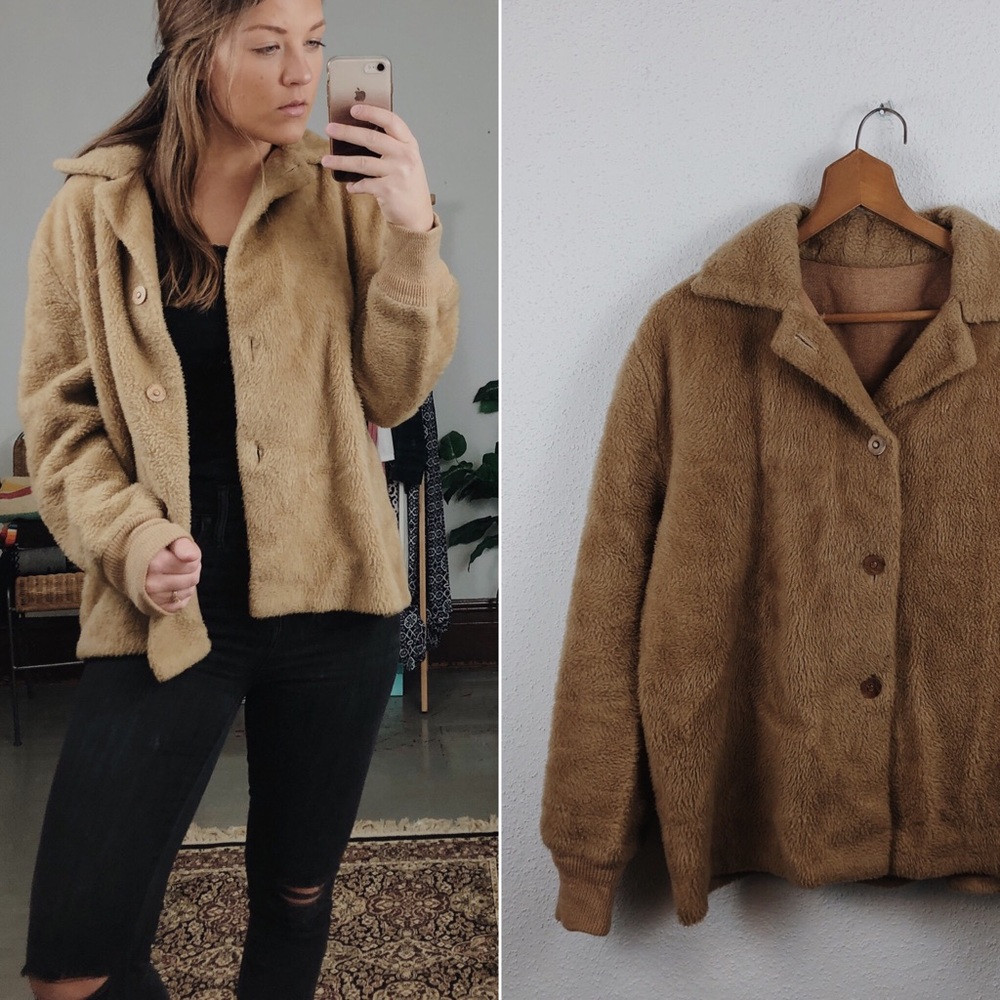 //VINTAGE// Camel Teddy Coat